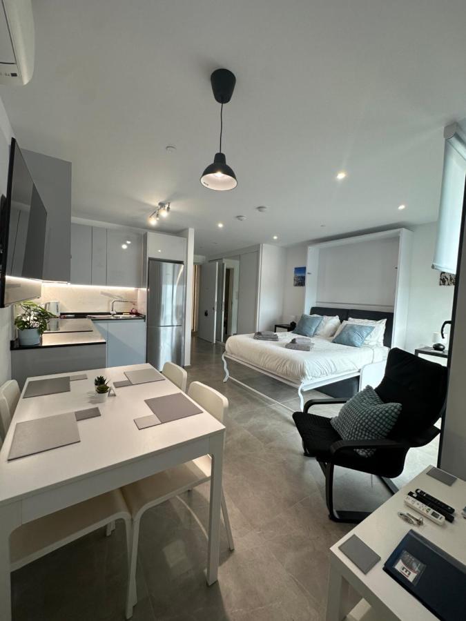 E1 Apartment High Level Sea View Gibraltar Extérieur photo